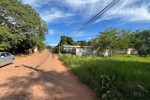 Vendo terreno en capiata