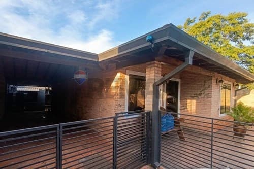 Casa en Venta – Barrio 8 de Diciembre, Villa Elisa