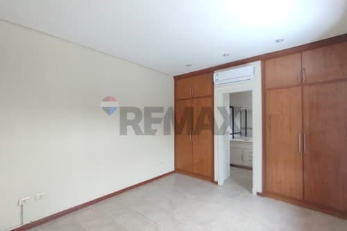 En venta | dúplex en Asunción | b°Villa Morra