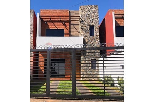 Dúplex en Capiatá con Piscina | Apto Crédito