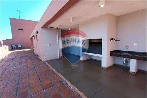 Vendo departamento en parque pinar
