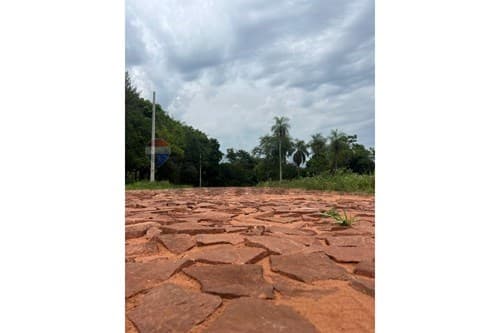 Vendo terreno en ita