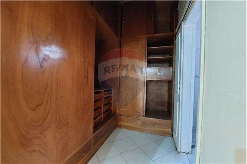 Amplia casa con 4 habitaciones en suite - Asunción