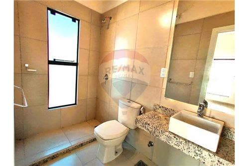 Vendo duplex en condominio Jardines de loma Merlo
