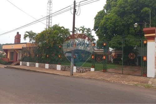 Residencia exclusiva en el centro de Villarrica