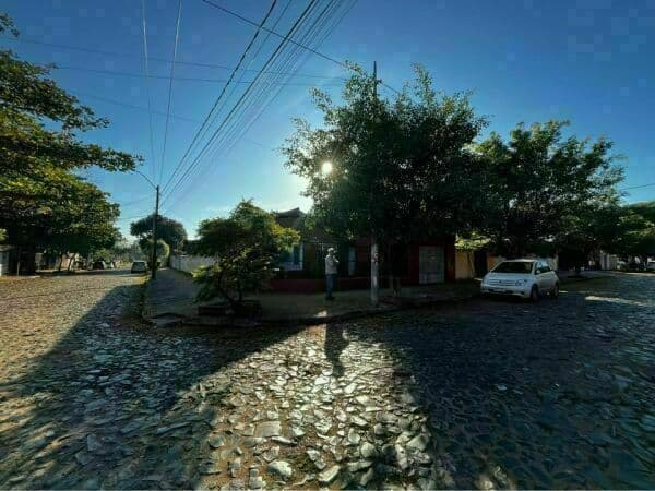 Vendo unica esquina en los laureles 1158 m2