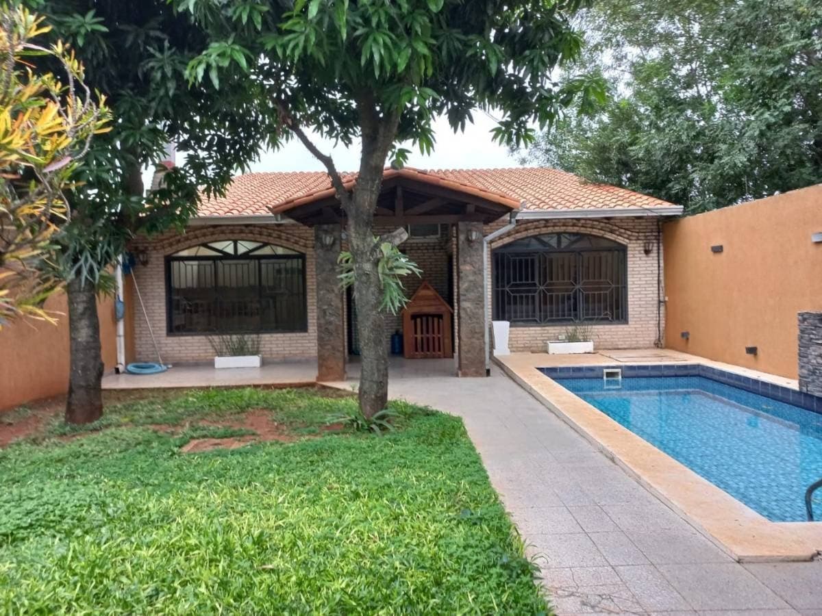 Hermosa y lujosa propiedad en venta en Ñemby
