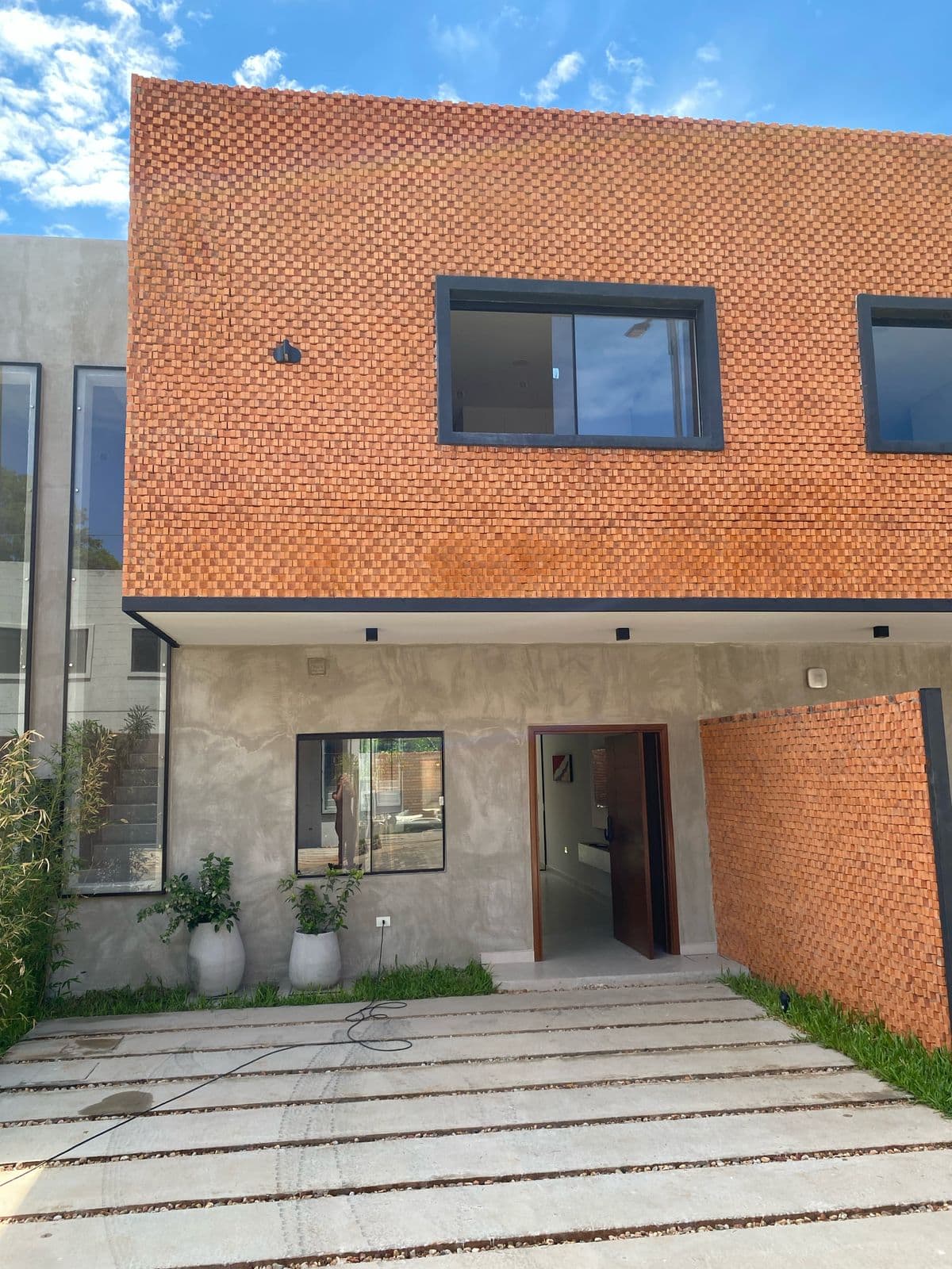 En venta duplex en barrio cerrado altea laguna grande