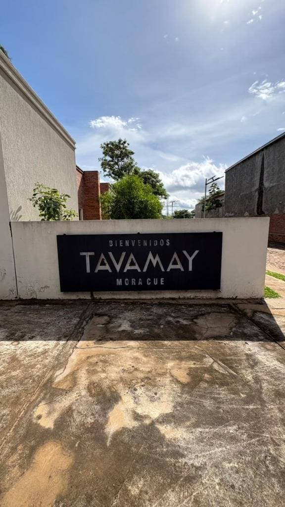 En venta barrio cerrado en Luque tavamay