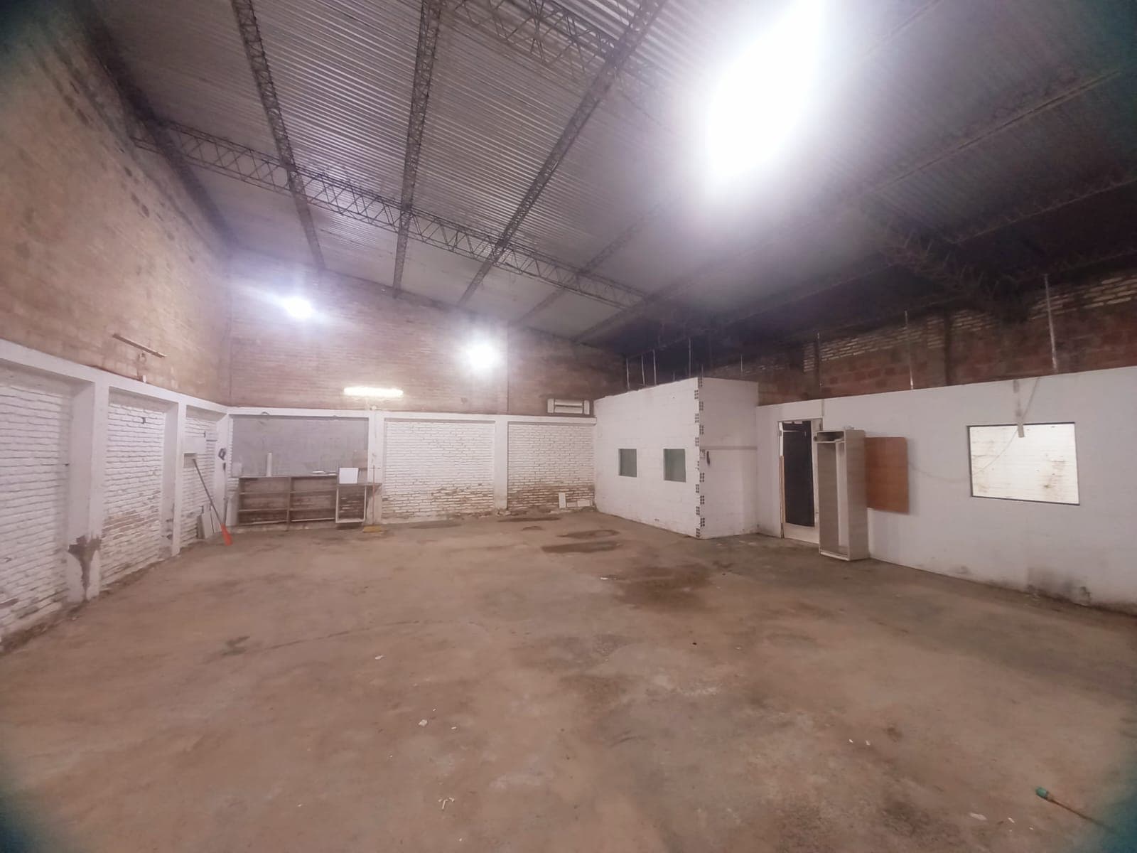 Tinglado en alquiler - Lambaré- Asunción