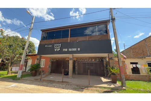 Alquiler de local comercial en limpio
