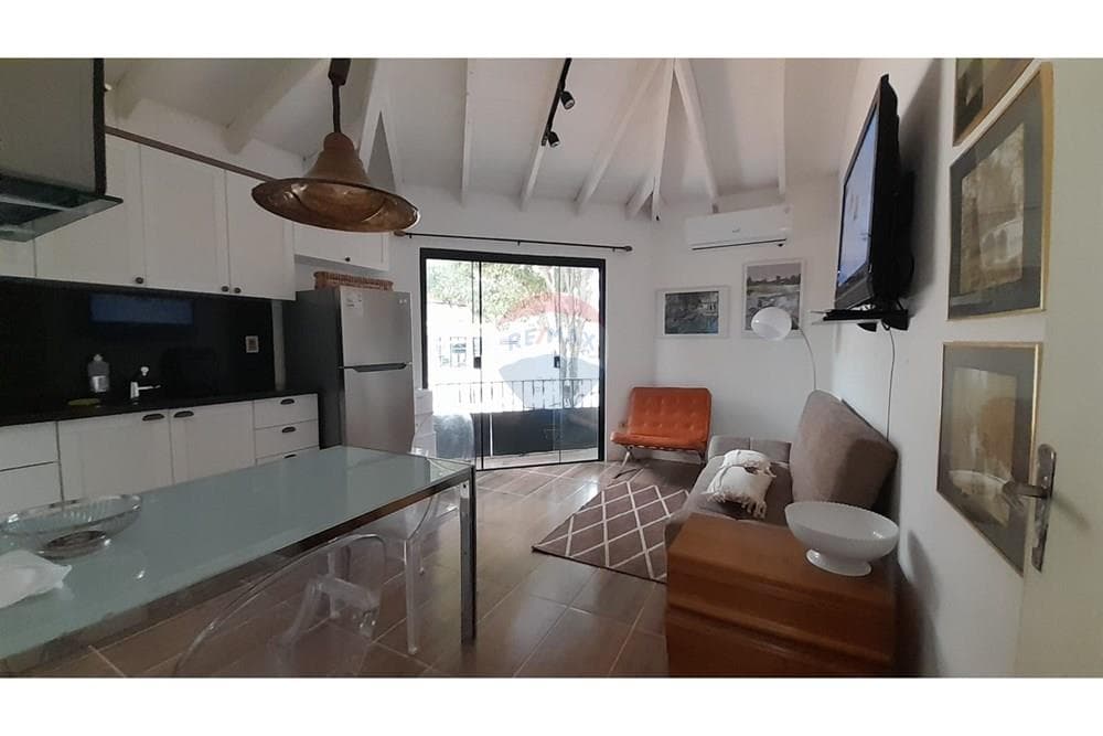 Departamento - Alquiler - Las Lomas (Carmelitas), Paraguay