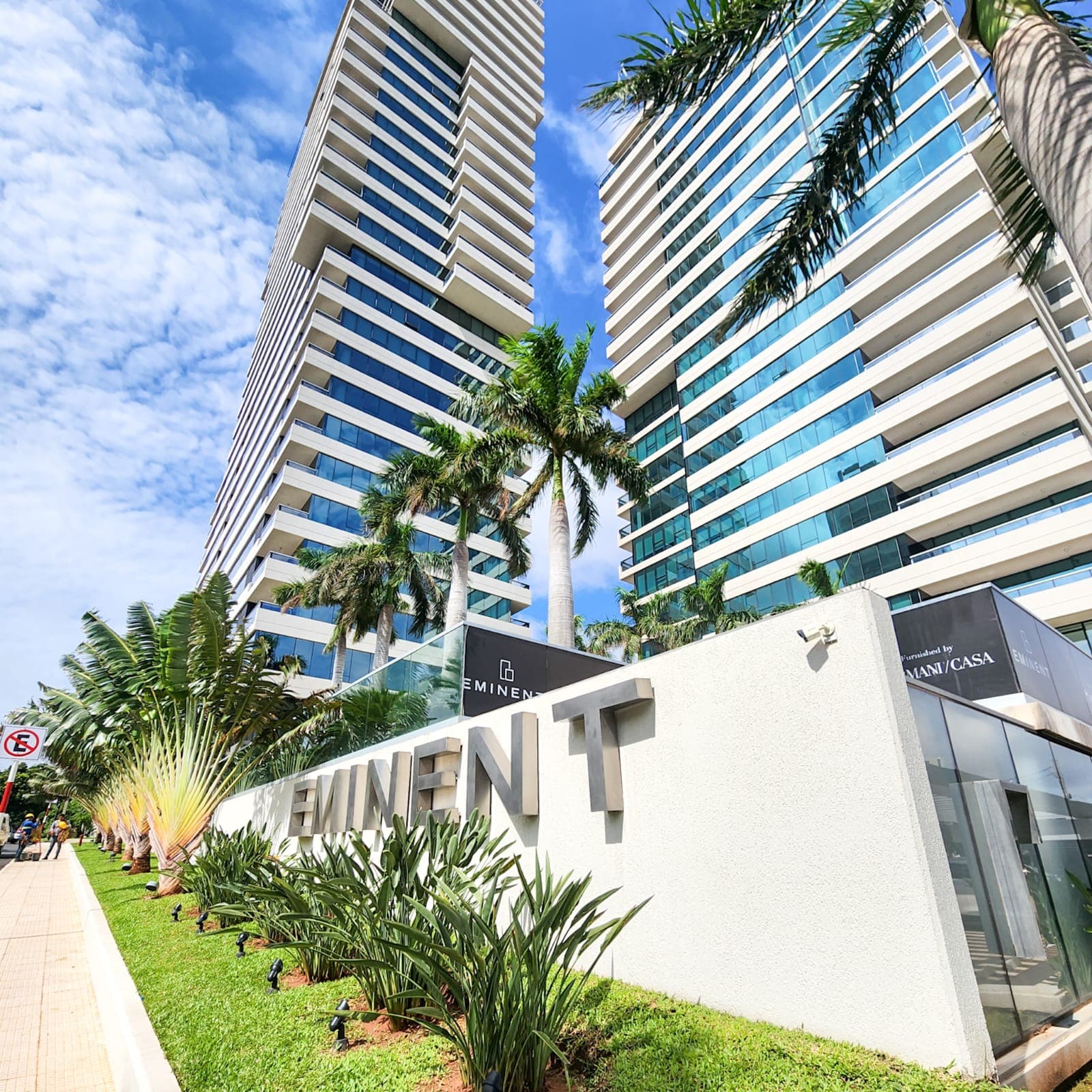 A estrenar - departamento amoblado torres eminent armani