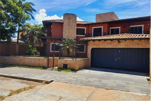 Casa-Venta-Augusto Róa Bastos c/ Guirnalda, Santo Domingo, Lambaré, Central