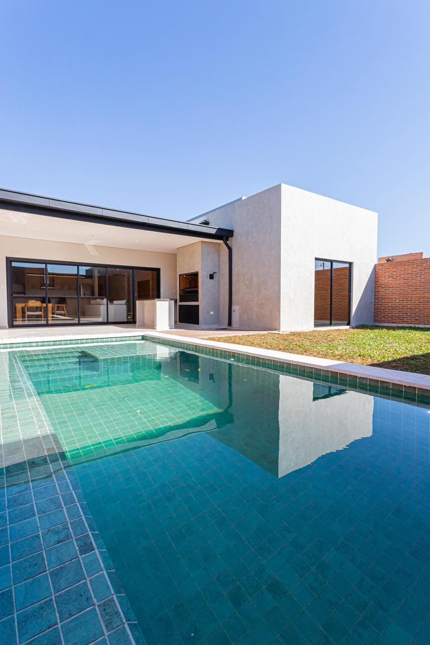 Casa en Luque al valor de un dúplex