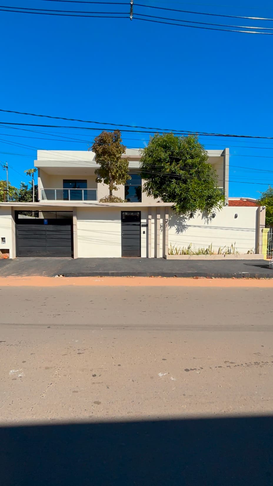 Residencia a estrenar en alquiler en Luque