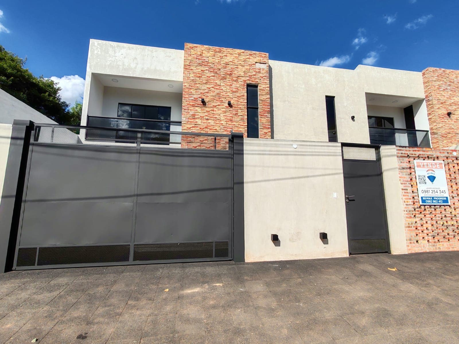 Vendo dúplex a estrenar en Lambaré san isidro