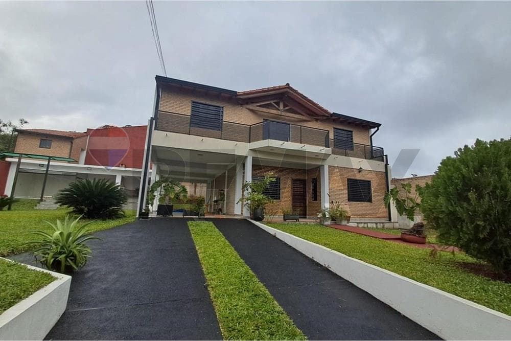 Vendo casa en Ñemby