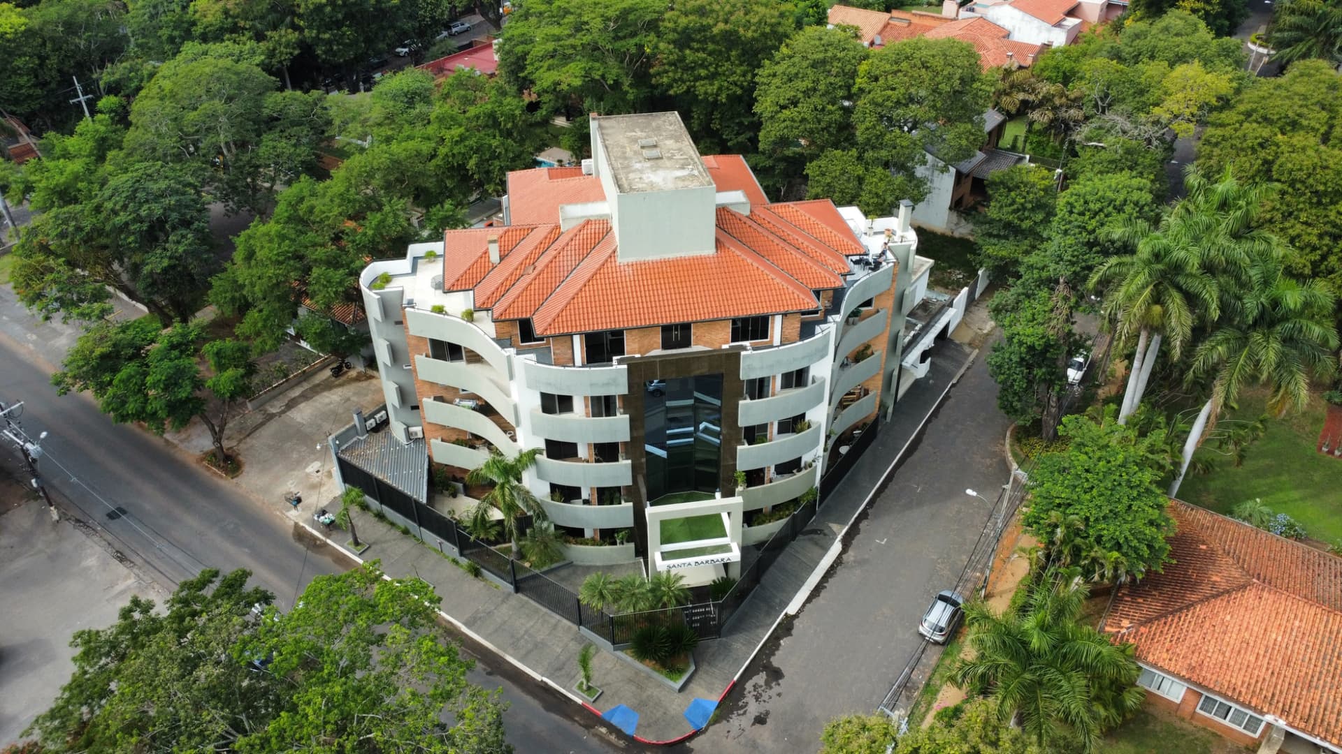Semipiso en venta - Villa Morra- edificio exclusivo