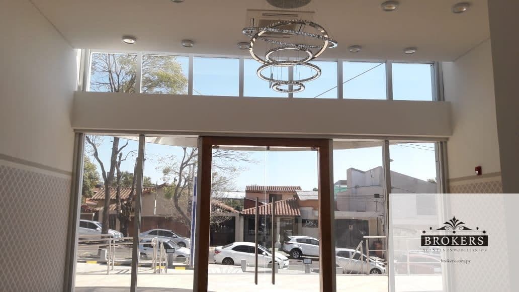 Alquilo Oficina Corporativa 215 m2 en Villa Morra