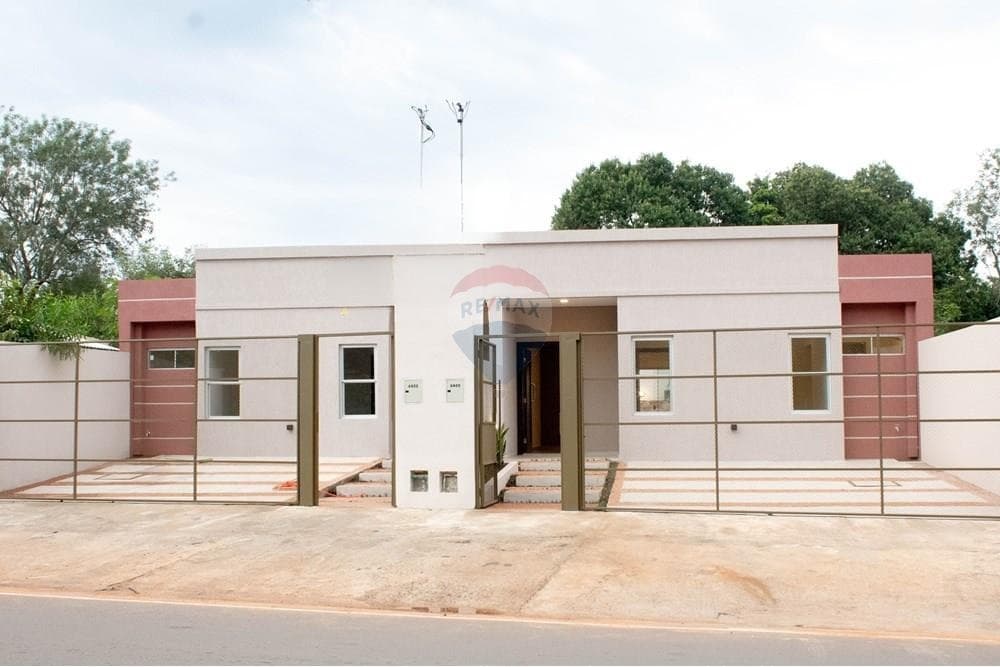 En Venta Dúplex Luque