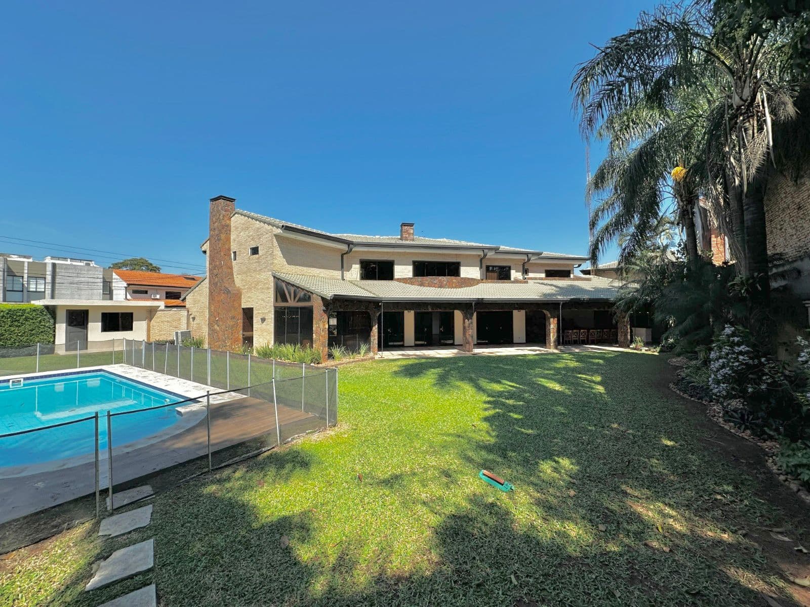 Residencia en Venta | Barrio Felicidad - Lambaré