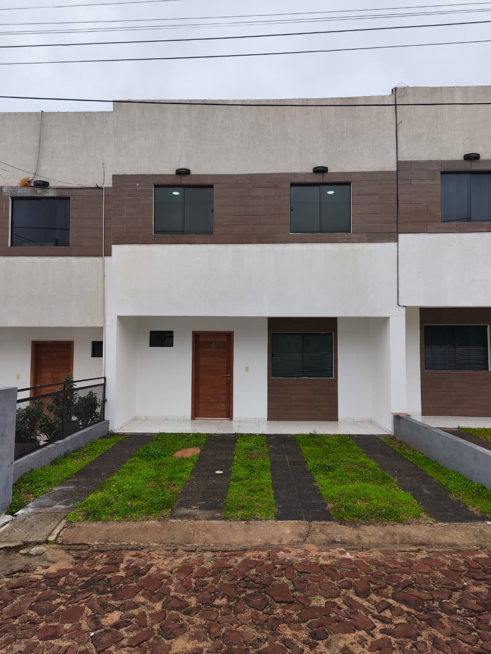 Duplex a estrenar en barrio cerrado