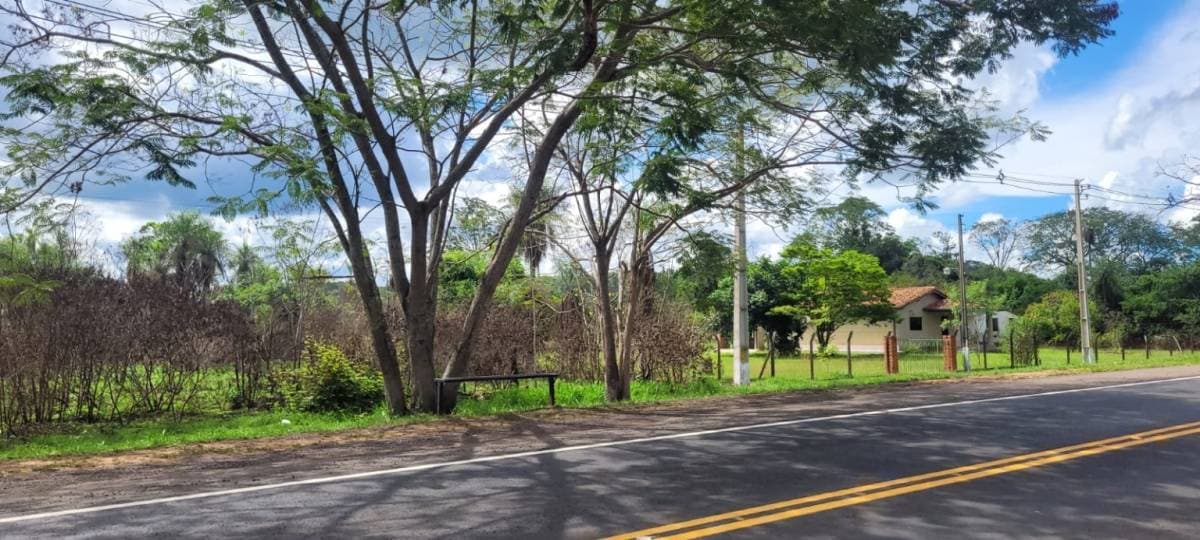 Vendo terreno sobre ruta de 1.400 m2 en itacurubi de la cordillera