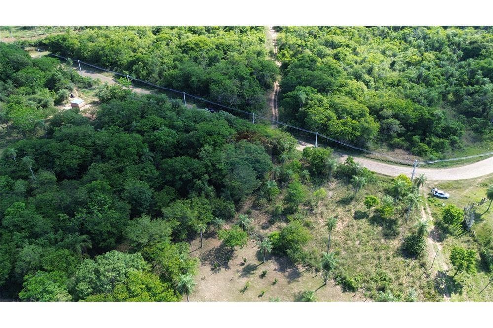 5000m2 en Altos sobre empedrado Acuña de Figueroa