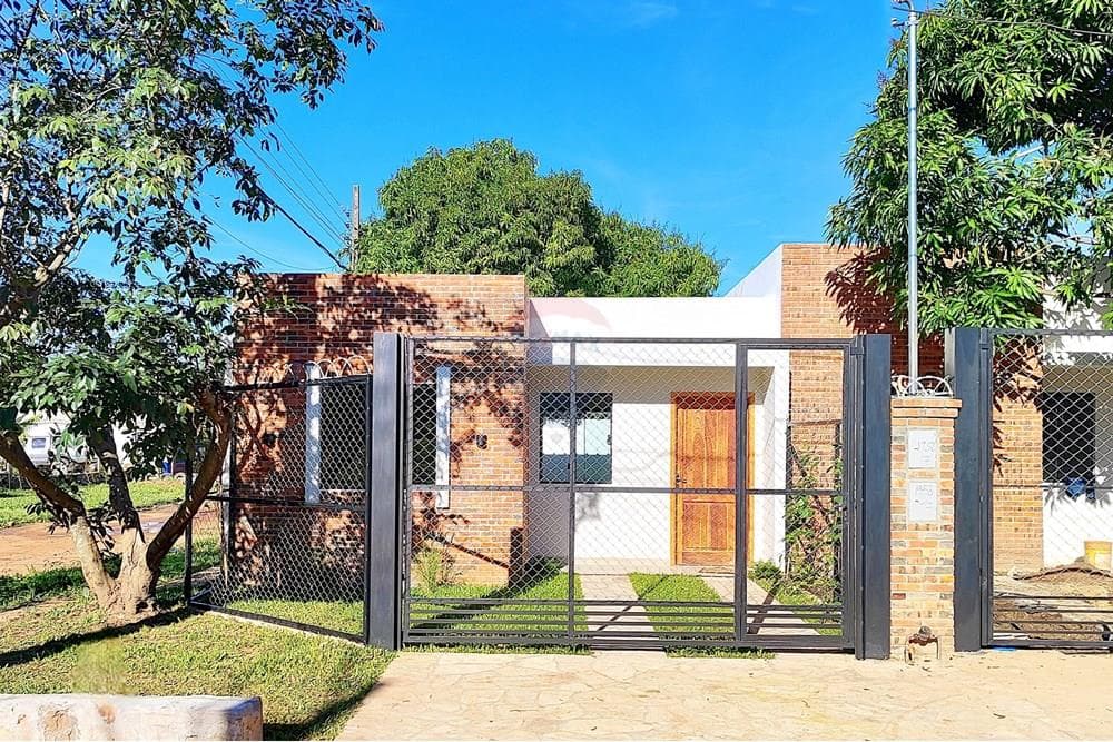Chalet - Venta - Paraguay Central Luque