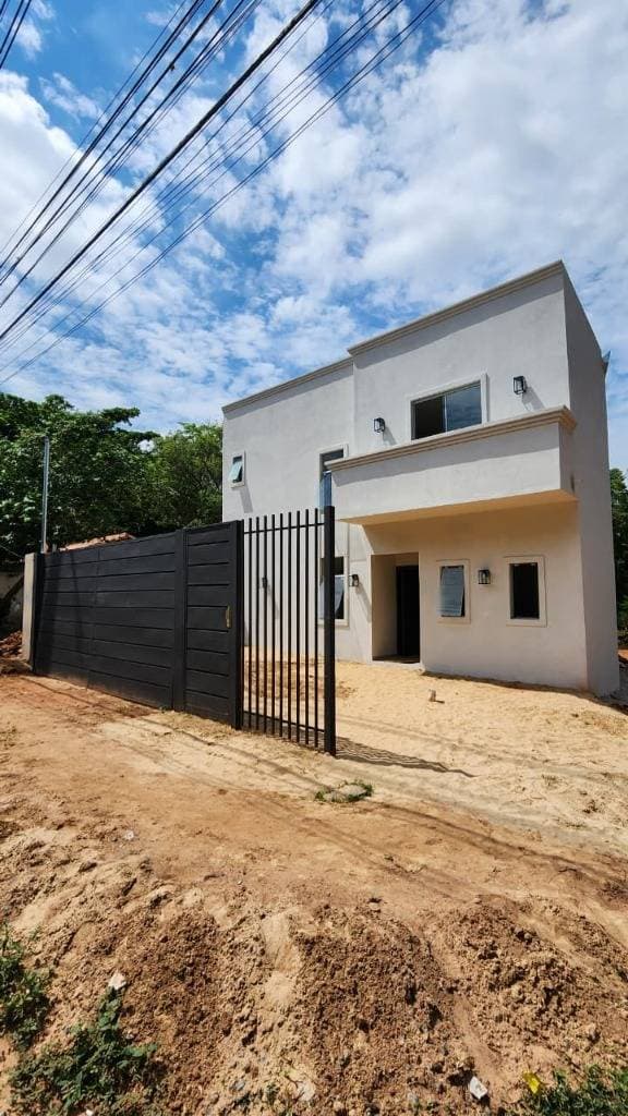 VENDO Dúplex de 3 habitaciones a estrenar en Lambaré – Zona Yacht