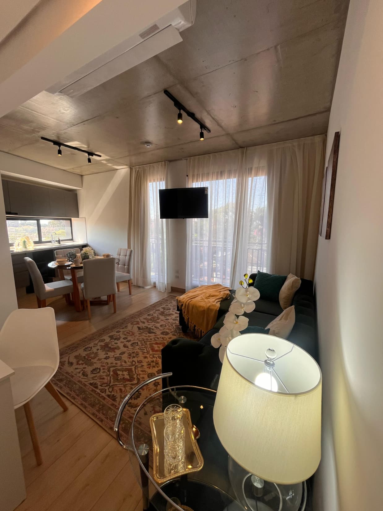 Departamento en Las Lomas - Edificio Colman 1488