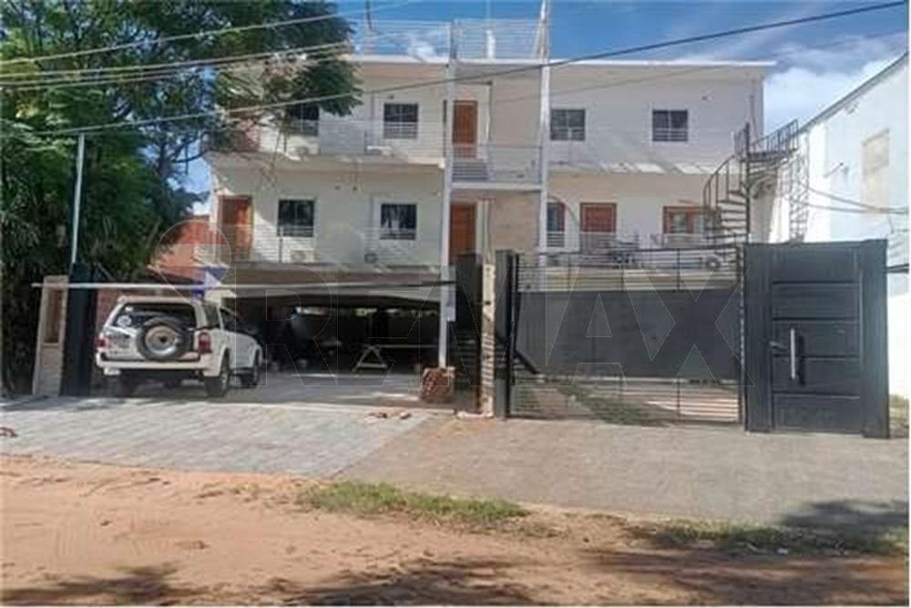 Alquilo Hermoso Dpto. en San Lorenzo calle Andrés Barbero
