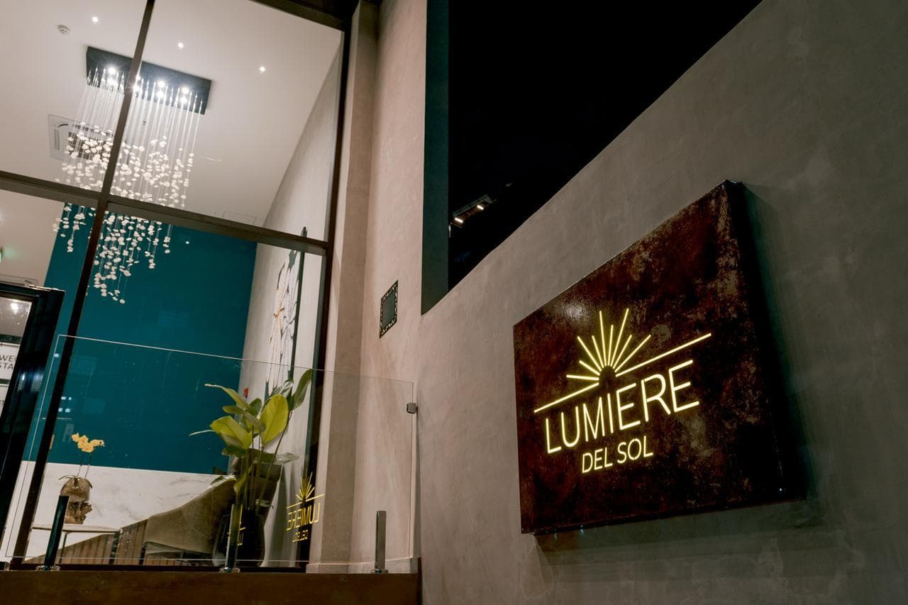 Vendo depto en pleno eje corporativo Edificio LUMIERE DEL SOL