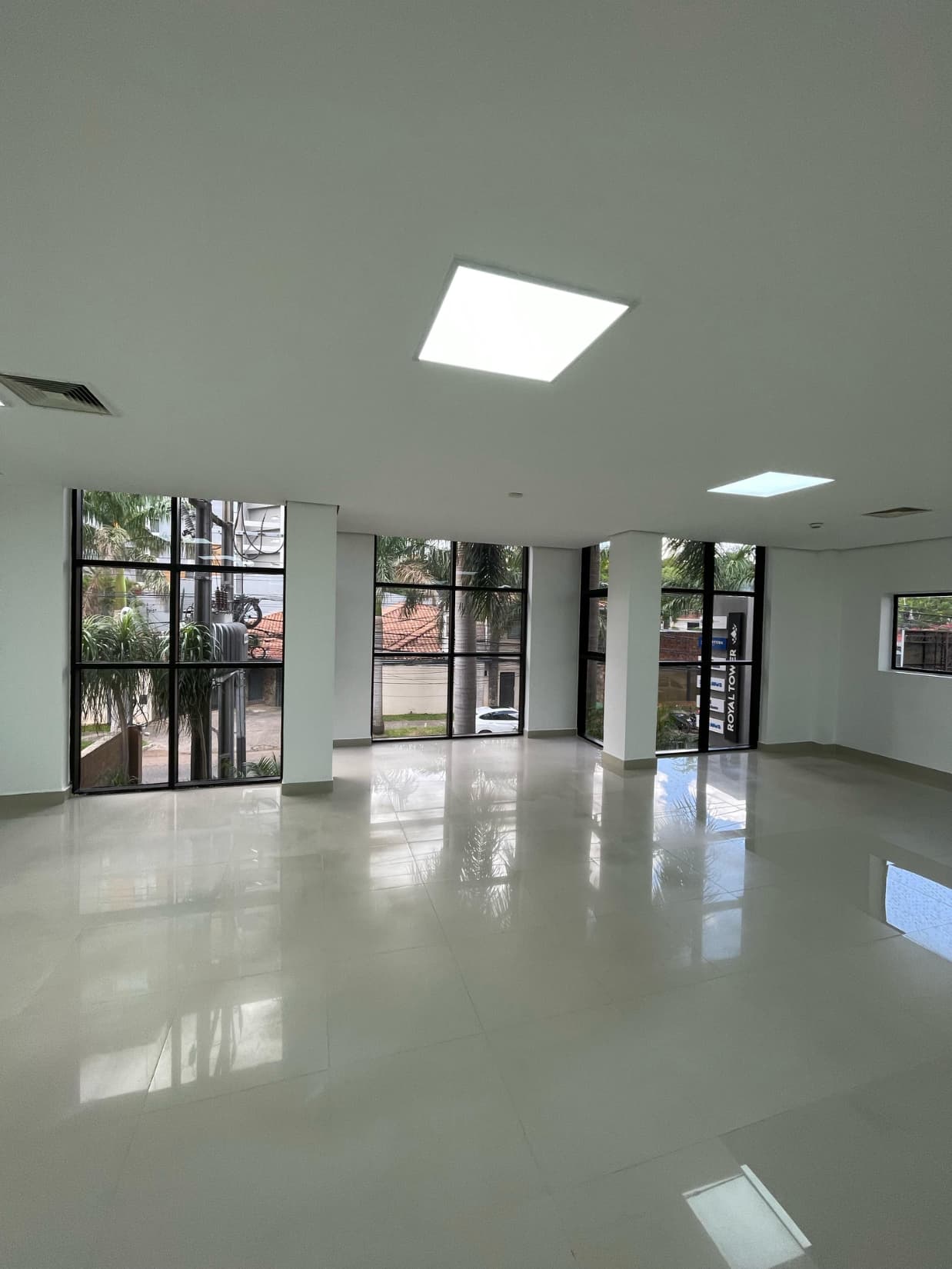 Zona shopping del sol en alquiler oficina de 305 m2