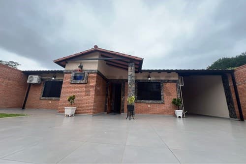 Vendo casa en Ñemby