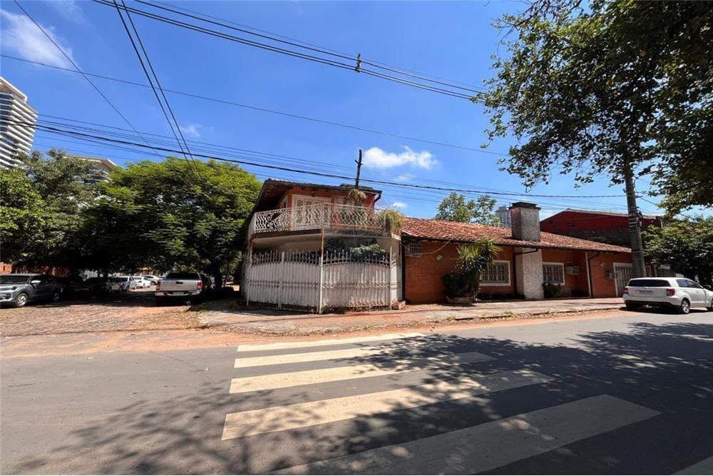 Oficina en Ykua Sati z/ Paseo la Galería