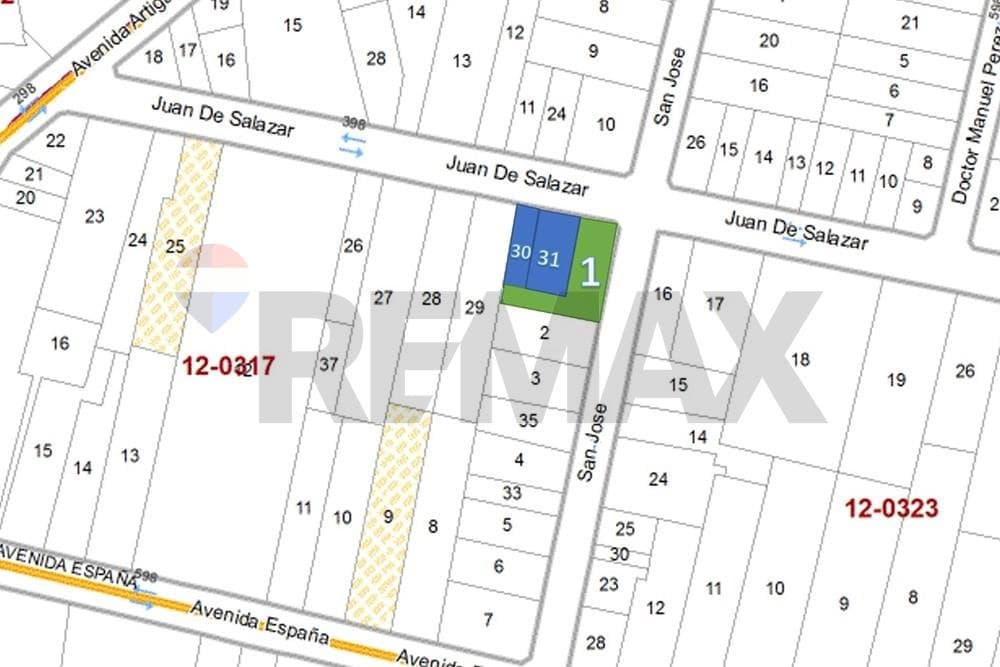 ¡Terreno de 909m² en Las Mercedes, Asunción!