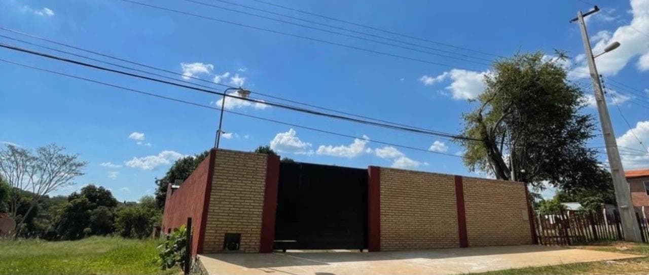 Vendo hermosa casa quinta en Mariano Roque Alonso