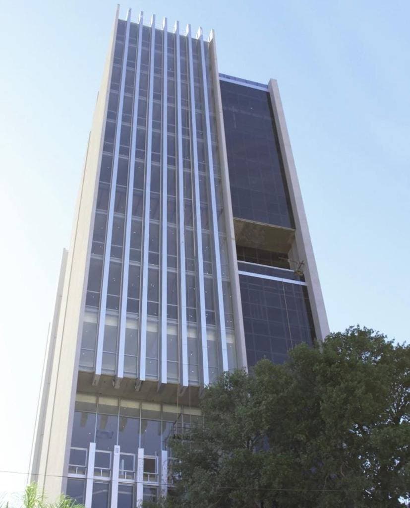 Oficina en venta – edificio zenith | piso 11 . Id 43475