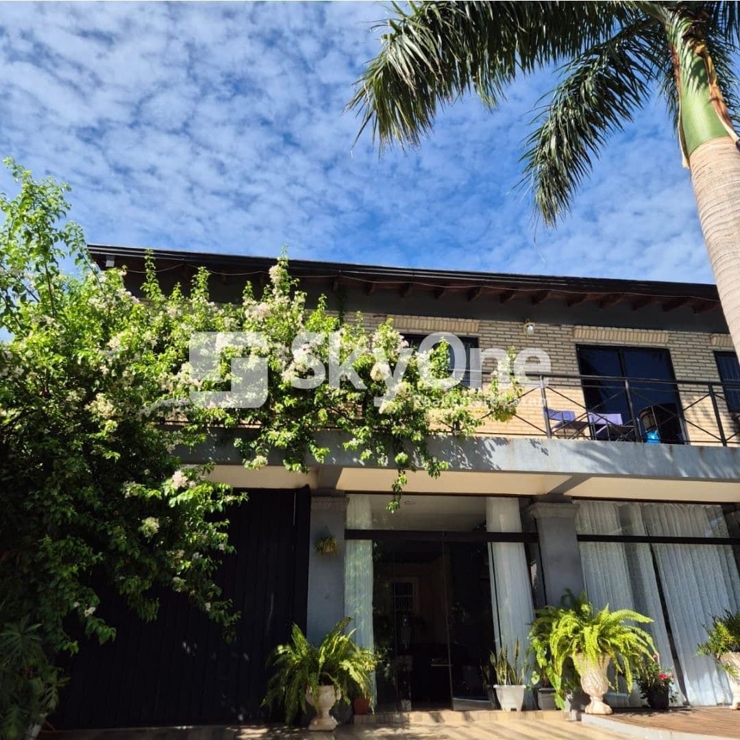 Vendo hermosa casa en Ciudad del Este
