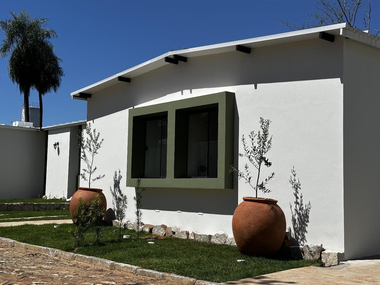 Vendo casa en condominio en Mariano Roque Alonso