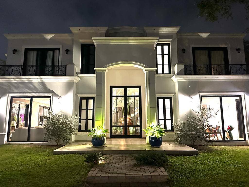 Residencia moderna en alquiler Mariano Roque Alonso