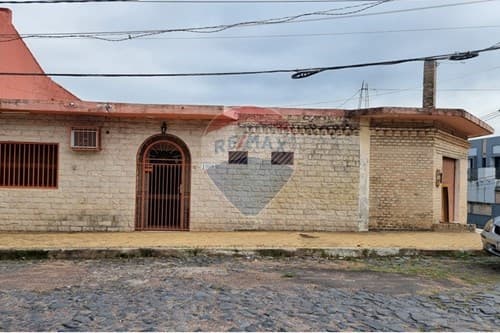 Casa en venta, asuncion sajonia