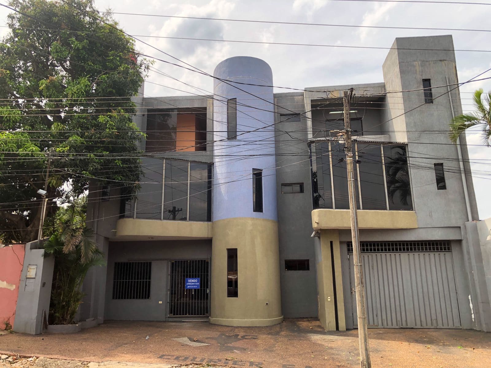 Vendo edificio para empresas en Barrio Obrero
