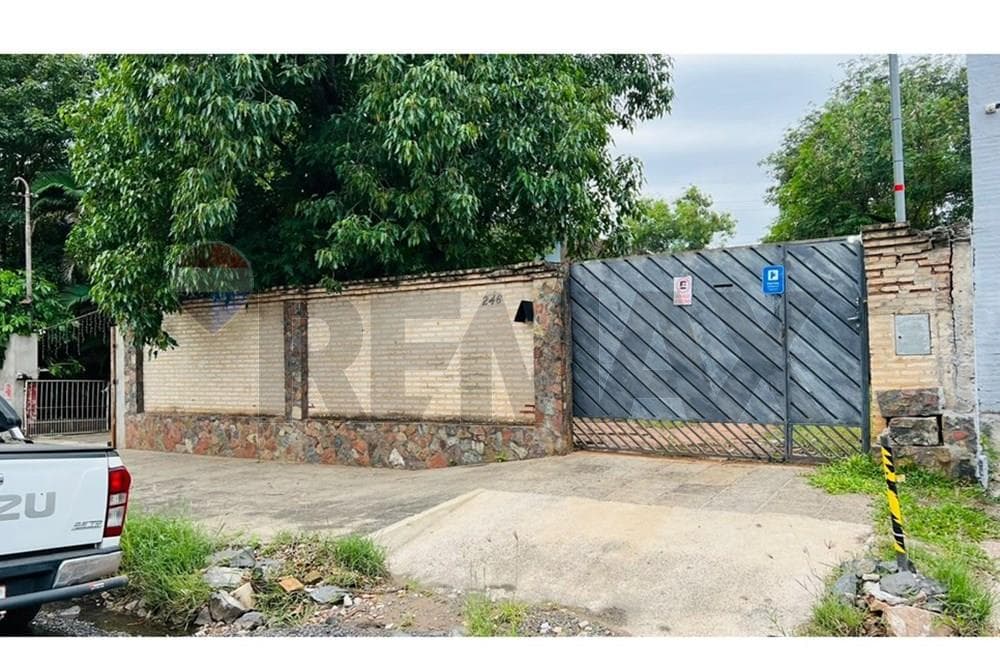Alquilo Casa para Oficina o Vivienda
