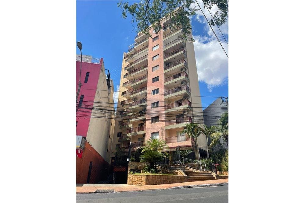 Departamento - Venta - Paraguay Asunción Barrio Jara
VENDO DEPARTAMENTO EN EDIFICIO PRIMAVERA Precio Fijado120,000 USD Paraguay Asunción Barrio Jara avenida peru y españa - avenida peru y españa -ID: 143068084-1 Nº de Ambientes:4 Nº de Dormitorios:2