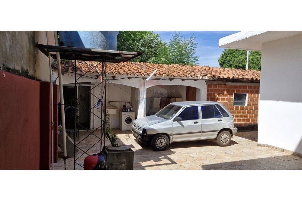 Alquilo casa en Fernando de la Mora-zona sur