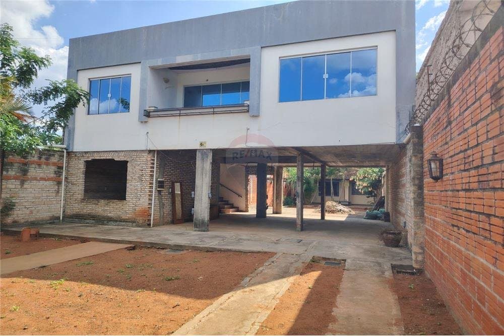 Vendo Casa en Villa Elisa. A Terminar