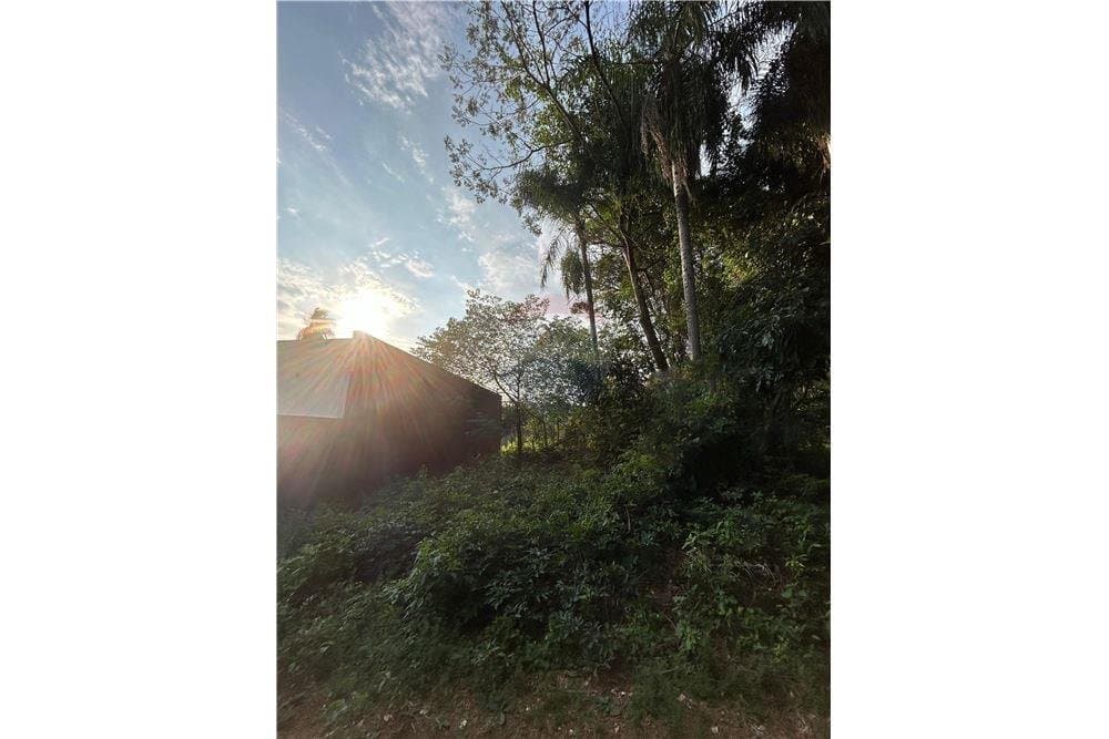 Vendo amplio terreno en San Bernardino